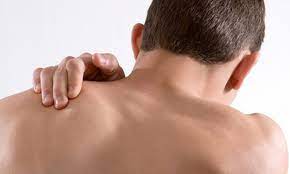 درد پشت و بالای کتف چگونه درمان میشود؟